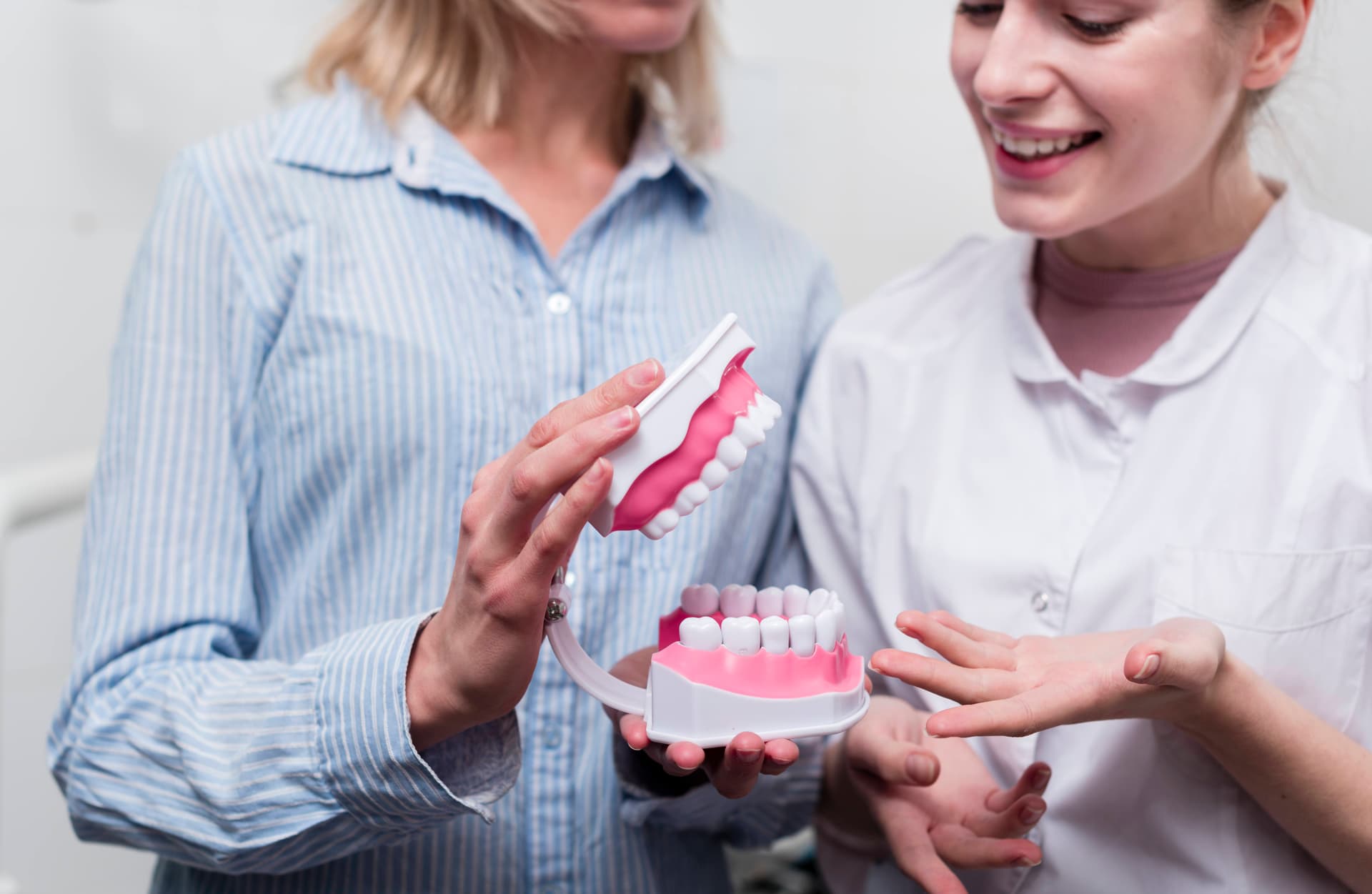 Full-Arch Dental Implants - All-on-4 & All-on-6